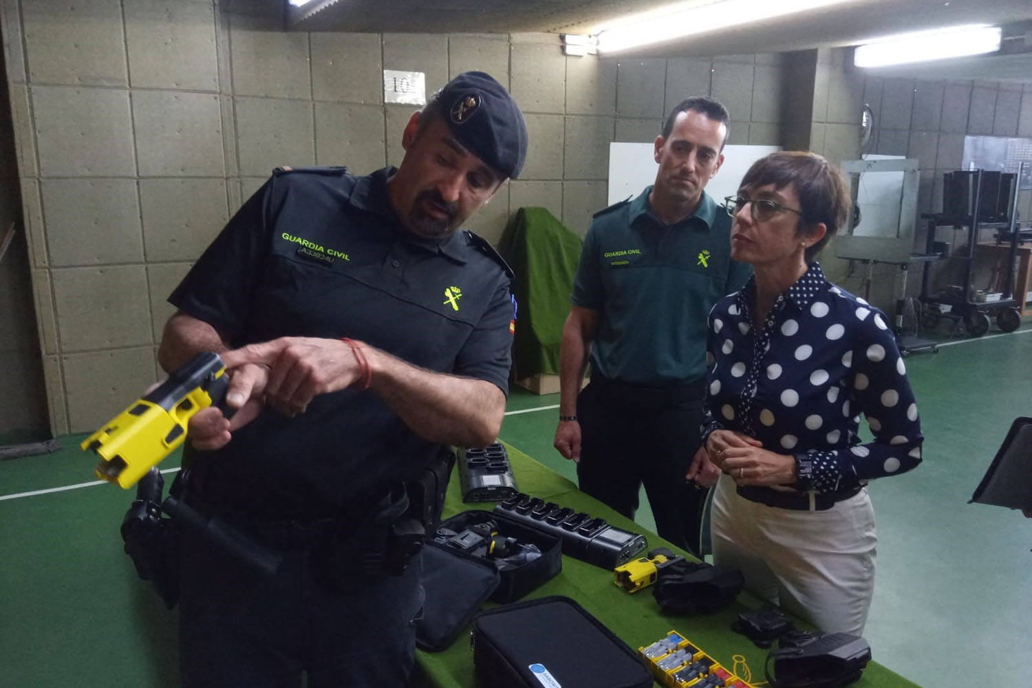 Qué son las pistolas táser que utilizará la policía de Madrid?, Actualidad