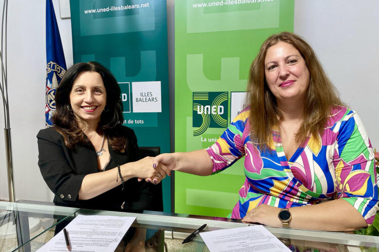Judit Vega (UNED) y Pilar Albacete (Trablisa)