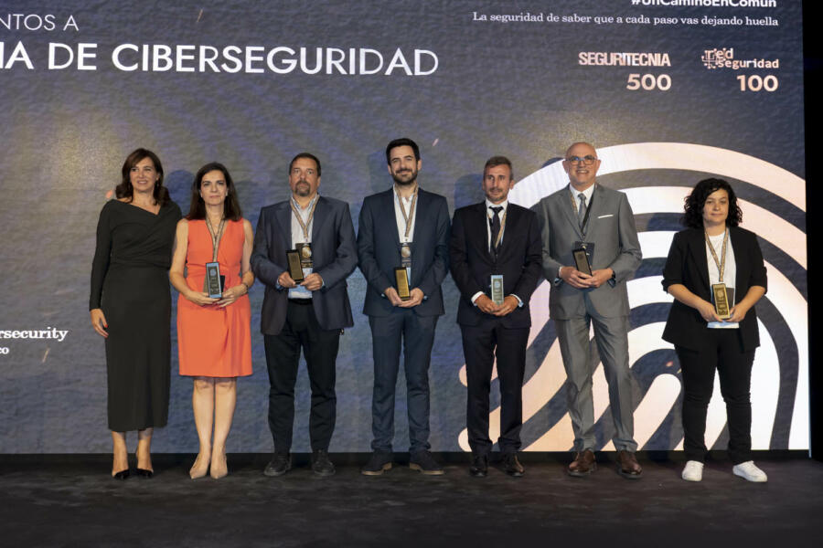 Yolanda Duro (Red Seguridad), Elena Maestre (EY), Rafael Esteban (Aiuken Cybersecurity), Alejandro Soret (Wallix), Félix Muñoz (Innotec), Carlos Tortosa (Eset España) y María Rojo (Enthec).