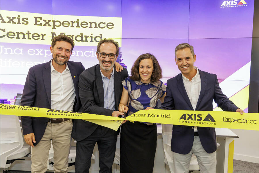 Inauguración de Axis Experience Center.