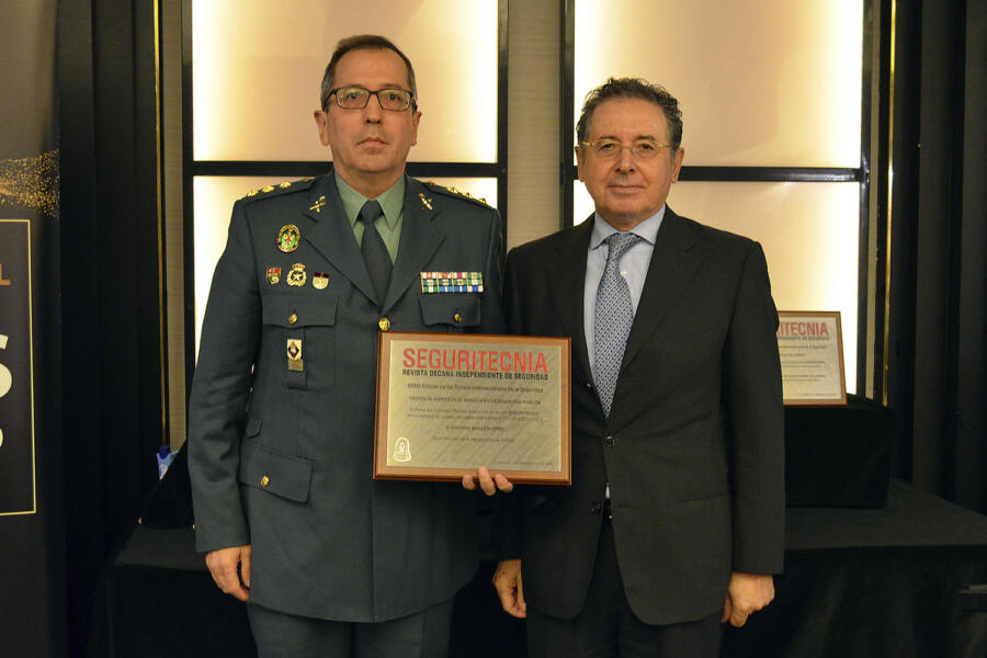 El coronel José Andrés Campón (Guardia Civil) y José Antonio Rodríguez (Ministerio del Interior).