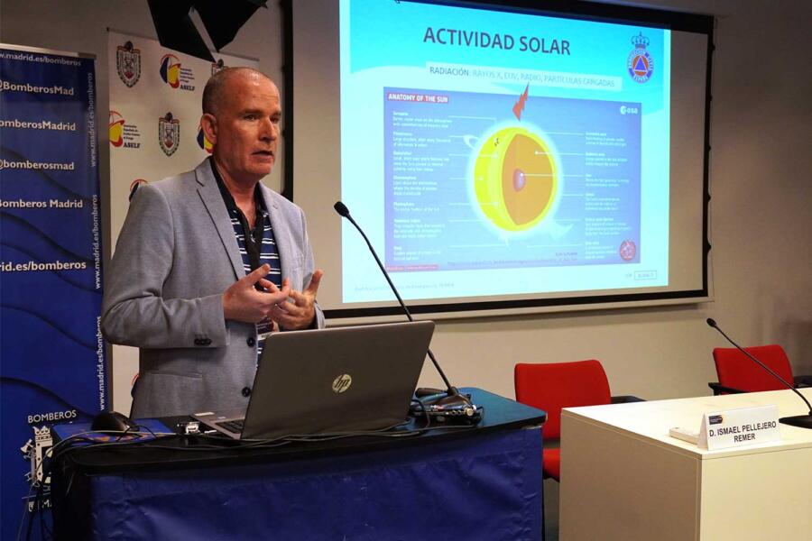 Ismael Pellejero Ibáñez, ingeniero de telecomunicaciones. Coordinador adjunto técnico de la Red Nacional de Radio de Emergencia (REMER).
