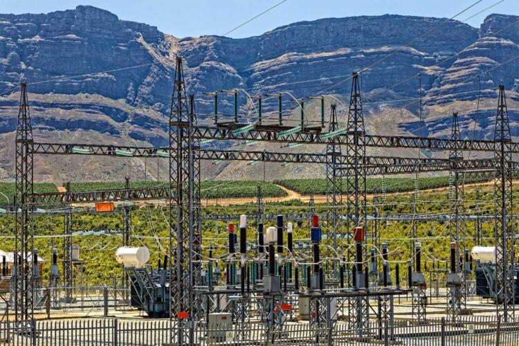 Central eléctrica en Sudáfrica. Seguridad integral en infraestructuras críticas.