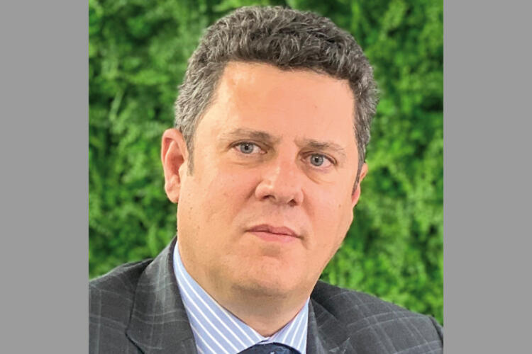 Juan Carlos Valdés, Saima Seguridad