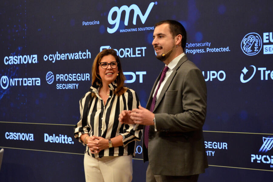 Ana Borredá y Javier Borredá, en la apertura del 13º Congreso PRYC.
