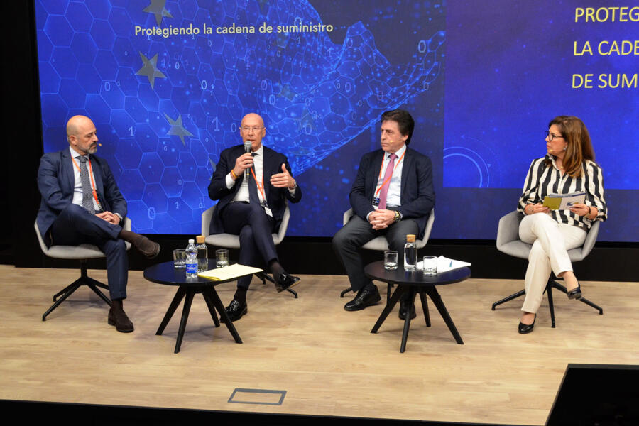 13º Congreso PRYC: mesa redonda sobre interdependencias.