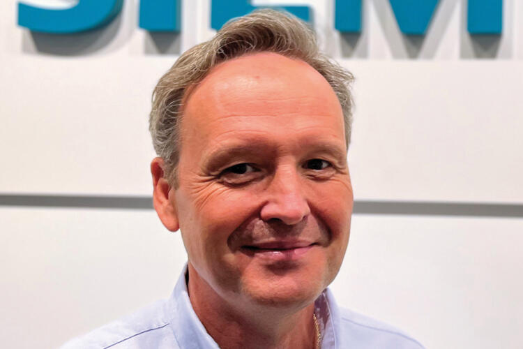 Rafael Serrano de Dios, Siemens